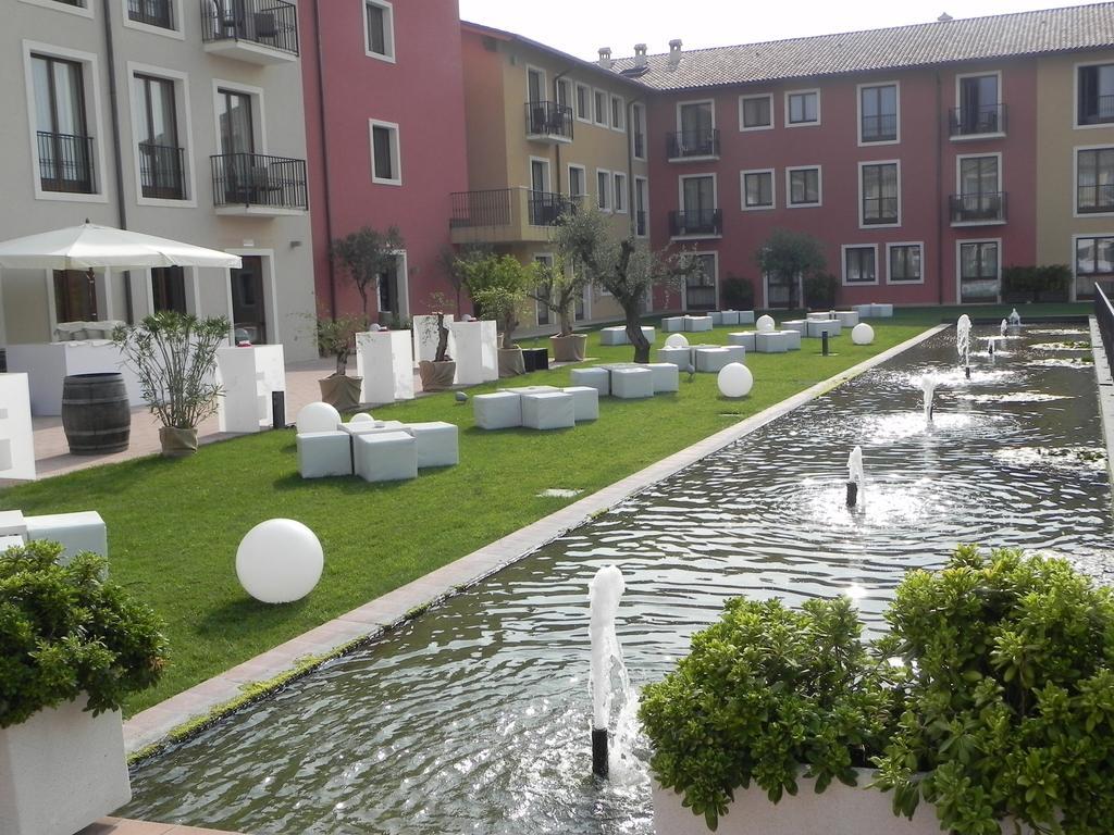 Th Lazise - Hotel Parchi Del Garda Exterior foto